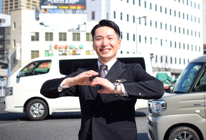 杉本マネージャー グローアップポーズ